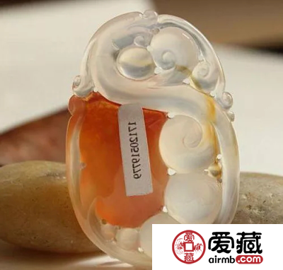 冰彩玉髓鉴定方式，有基本以下三种方式
