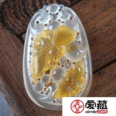 冰彩玉髓价值体现三方面