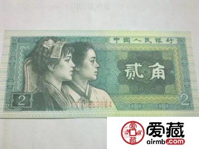 8002中一枝独秀的P冠精制币