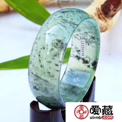 蓝田墨玉价格不高，为何还有神奇的保养功效？