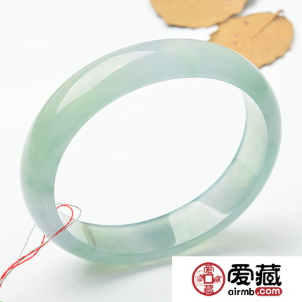 喜愛藍(lán)水翡翠的朋友看過來(lái)，影響藍(lán)水翡翠價(jià)格的因素你都了解嗎?