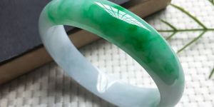 糯種翡翠保養(yǎng)方法，你知道多少?