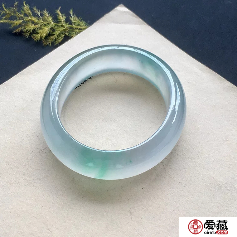 好的翡翠功效有哪些