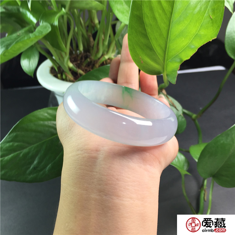 去旅游买翡翠需要注意哪些问题?