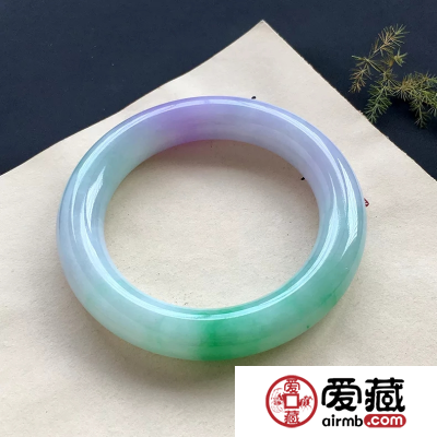 翡翠手镯戴久了表面磨花怎么办?这几招让你的手镯焕然一新
