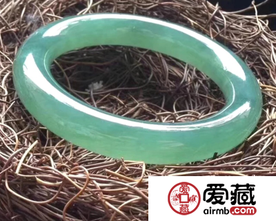 原来翡翠的价格是这么定的，看完就懂了