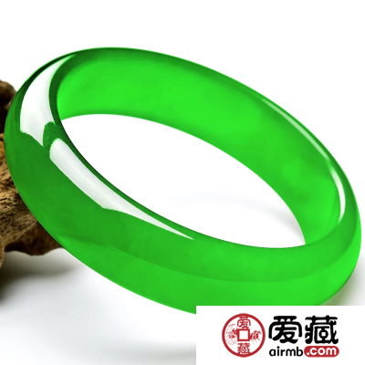 什么人不适合戴翡翠手镯?