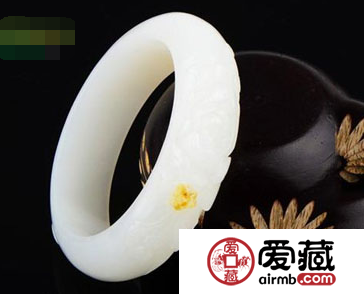 和田玉为什么比翡翠耐摔？