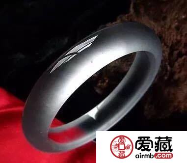 翡翠到底有多少种颜色？