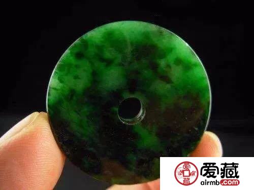 翡翠到底有多少种颜色？