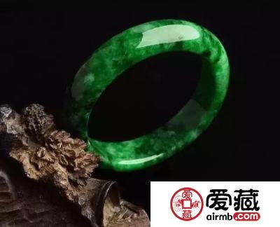 翡翠到底有多少种颜色？