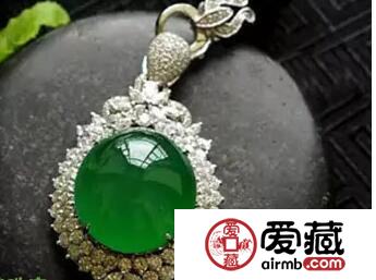 染色翡翠怎么鉴别真假？怎么判断翡翠是否染色