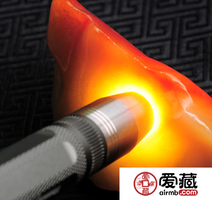 翡翠瑕疵的影響及常見(jiàn)瑕疵介紹