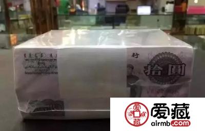 这捆10元大团结留了30多年，现在价值多少？