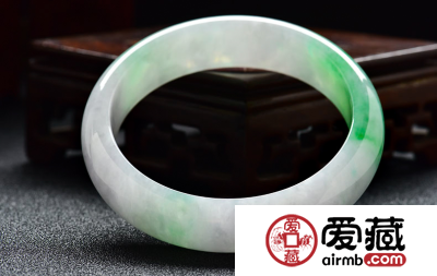 冰糯种翡翠保养难吗?从哪些方面入手?