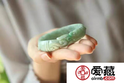 豆种翡翠的鉴定技巧和方法有哪些
