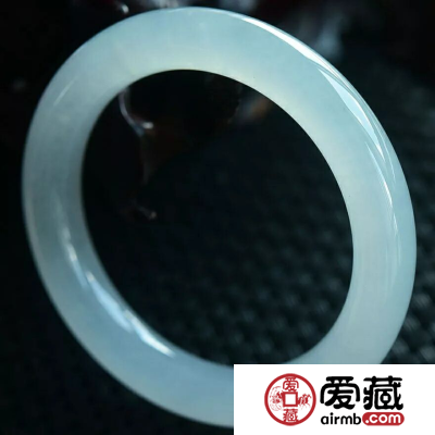 翡翠手镯，怎样学会辨别它的真假