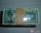 纸币翻新 “民间高手”，引热议 ：钱币市场上的骗局
