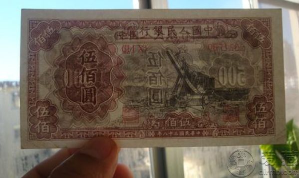 49年500元起重機