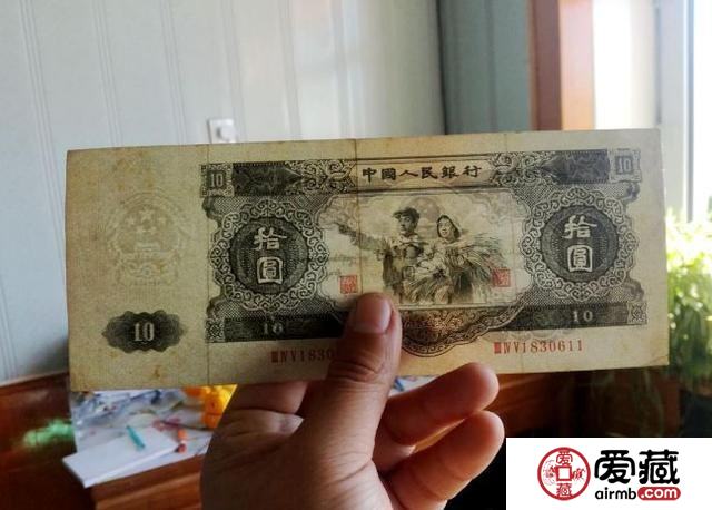 青岛回收旧版纸币钱币金银币青岛收购旧版纸币第一二三四套人民币