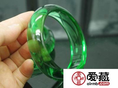 如何挑选冰翠手镯