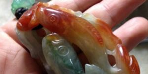 别小瞧了翡翠手把件，修身养性之余还能健身治病