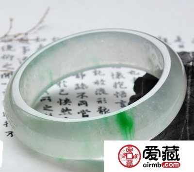 冰种翡翠为什么被称为“玉中之王”