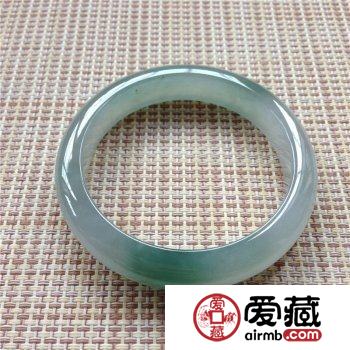 翡翠手镯挑选方法