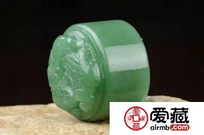 如何鉴别那些以假乱真的翡翠，鉴别翡翠的方法