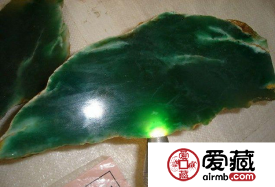 原石造假？快来看看翡翠皮子如何鉴别真假