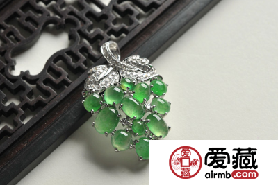 如何用翡翠葡萄挂件打造清新可爱风