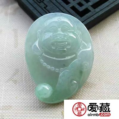 佩戴翡翠玉佛的好处，翡翠玉佛的寓意是什么