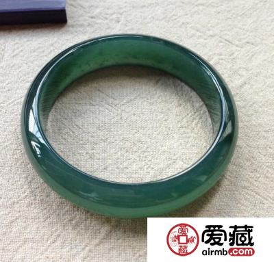 广大白领适合的油青种翡翠