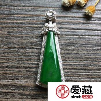 女人佩戴翡翠有哪些忌讳