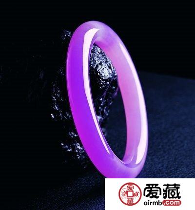 彰显东方女性高贵的紫罗兰翡翠赏析