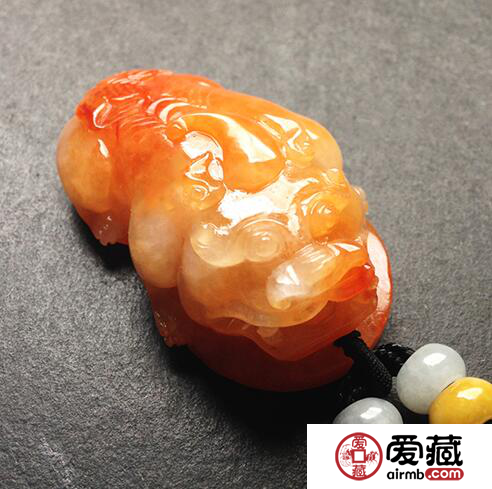 翡翠金蟾有什么寓意？翡翠貔貅又有什么寓意？