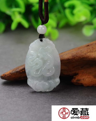 翡翠蛇的寓意，什么样的人适合佩戴？