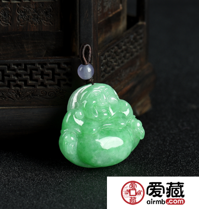 翡翠玉佛价格如何　翡翠玉佛如何选购