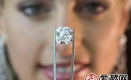 白鉆和彩鉆哪個(gè)值得投資　主要看這點(diǎn)