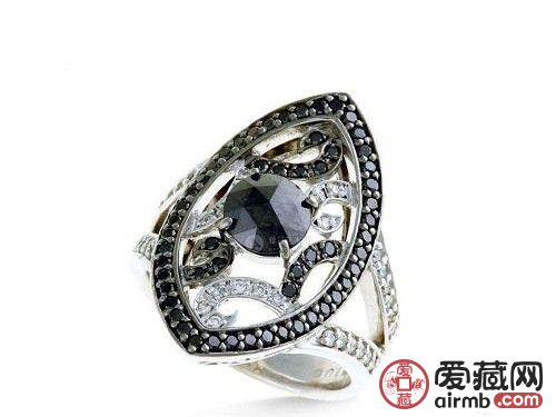 黑钻石的由来　看完你就知道为何被称为“宝石中的宝石”了