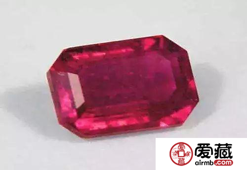 紅鉆石竟拍出每克拉579萬人民幣的天價(jià)　已有科技實(shí)現(xiàn)人工紅鉆