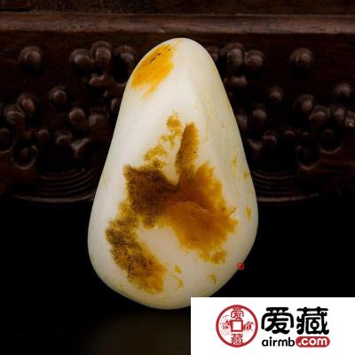 和田玉籽料原石的基本介绍　和田玉资料原石的鉴别方法