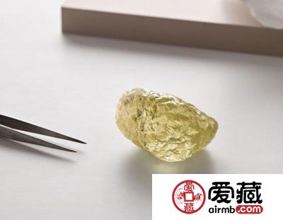 重522克拉 如鸡蛋大小的北美最大钻石