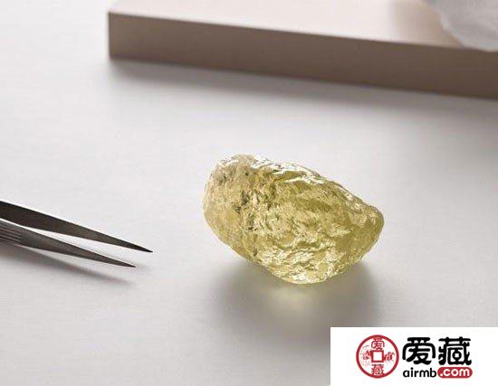 重522克拉 如鸡蛋大小的北美最大钻石