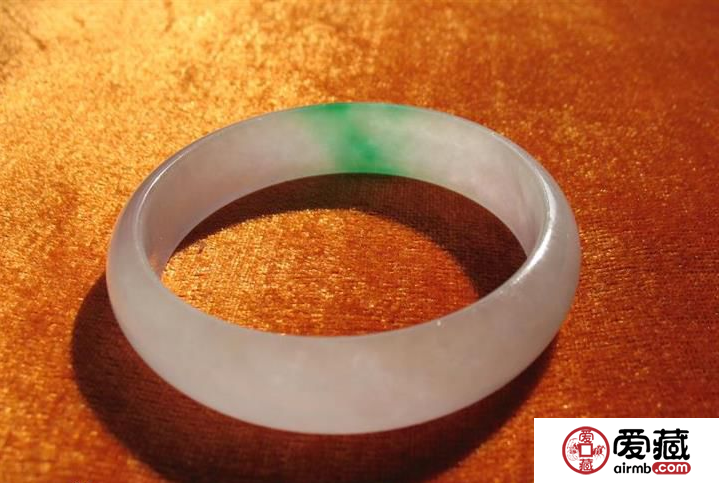 B貨翡翠能否經(jīng)得起時(shí)間的考驗(yàn) B貨翡翠的特點(diǎn)