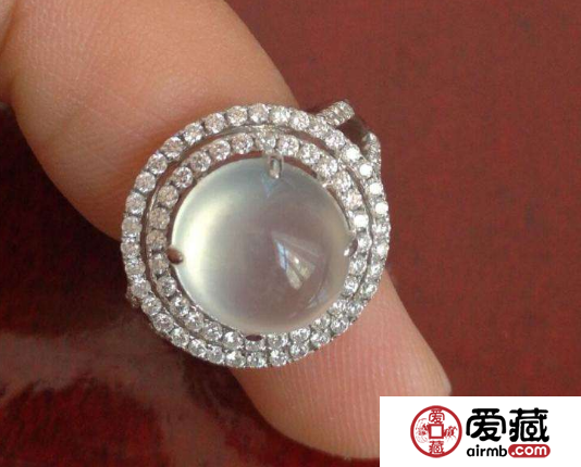白冰种翡翠的价格如何 白冰种翡翠价格