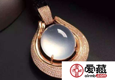白色的翡翠玉石好吗 白色翡翠的市场如何