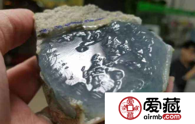 冰种翡翠原石和玻璃种翡翠原石的区别是什么