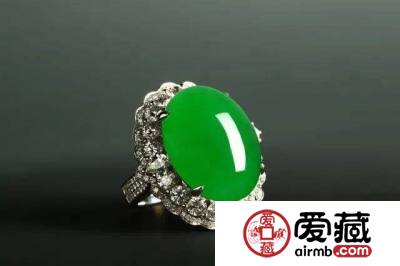 玻璃种翡翠戒指的成本只要几十块钱 玻璃种翡翠戒指价格