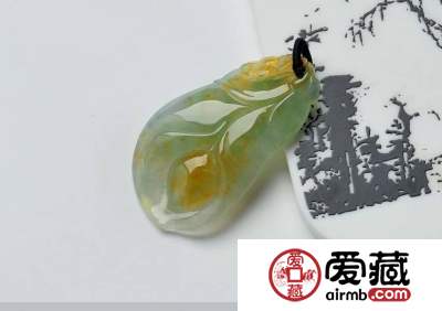 黄加绿翡翠为什么那么贵 财富和吉祥生命与活力集一身